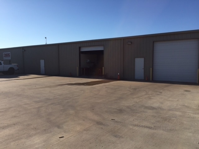 More Photos Of 1959 Saratoga Blvd, Corpus Christi Warehouse For Sale
