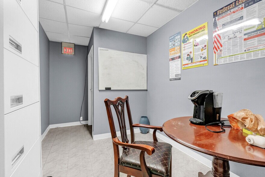 More Photos Of 4171 Marietta St, Powder Springs Medical For Sale