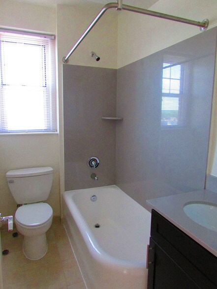 More Photos Of 1841 Columbia Rd NW, Washington Apartments For Lease