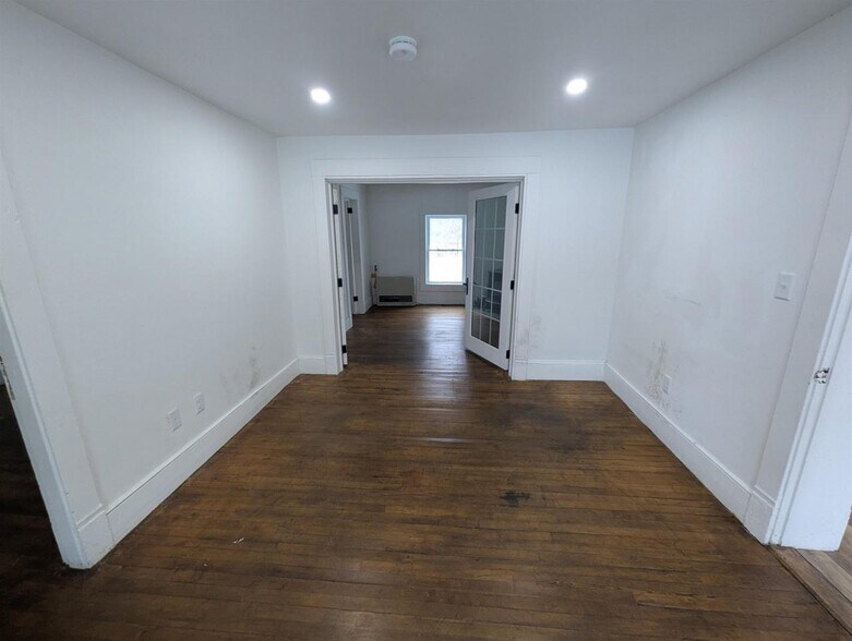 More Photos Of 623 Concord Ave, Saint Johnsbury Office For Lease