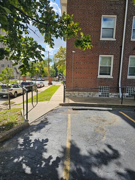 More Photos Of 5335 Delmar Blvd, Saint Louis Apartments For Sale