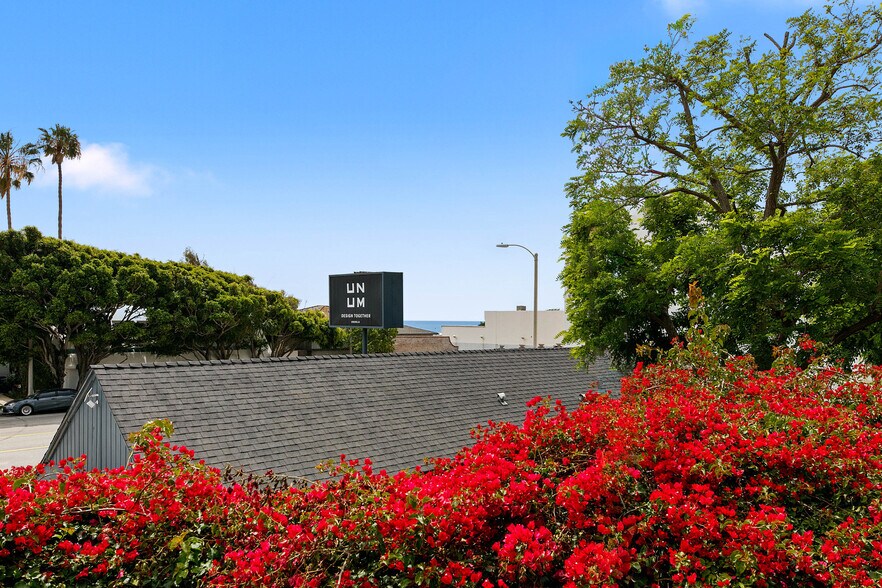 More Photos Of 22467 Pacific Coast Hwy, Malibu Freestanding For Sale
