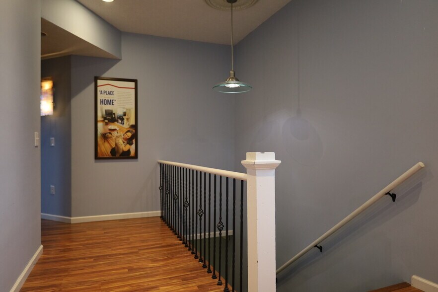 More Photos Of 613 Chillicothe St, Portsmouth Storefront Retail Office For Lease