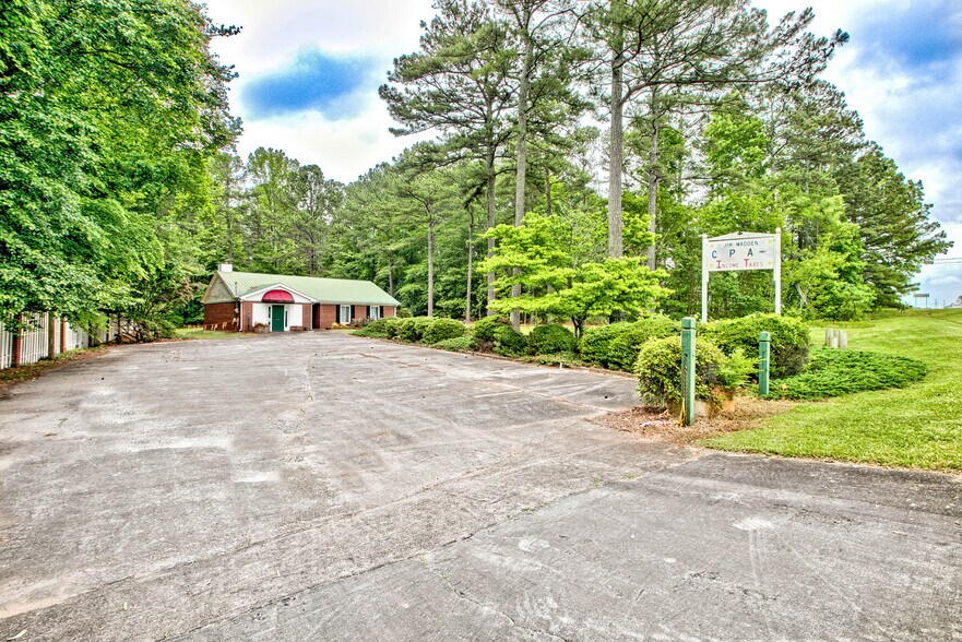 More Photos Of 2646 Highway 34 E, Newnan Office Residential For Sale