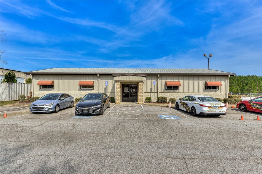 More Photos Of 1950 International Ct, Grovetown Office For Sale