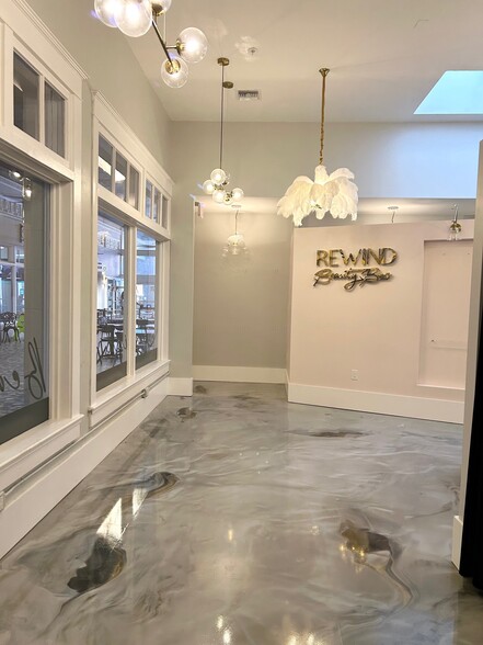 More Photos Of 1520 Broadway, Fort Myers Storefront Retail Office For Lease