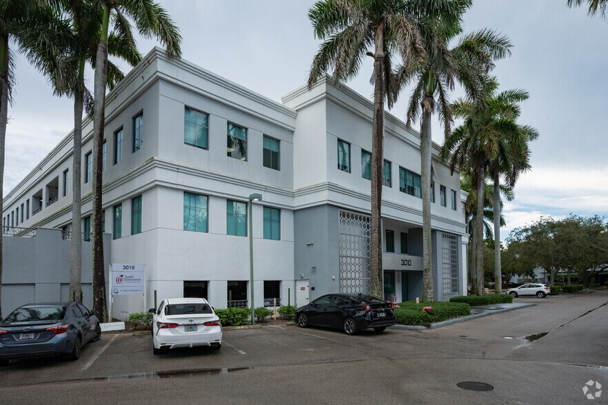 More Photos Of 3010 N Military Trl, Boca Raton Office For Lease