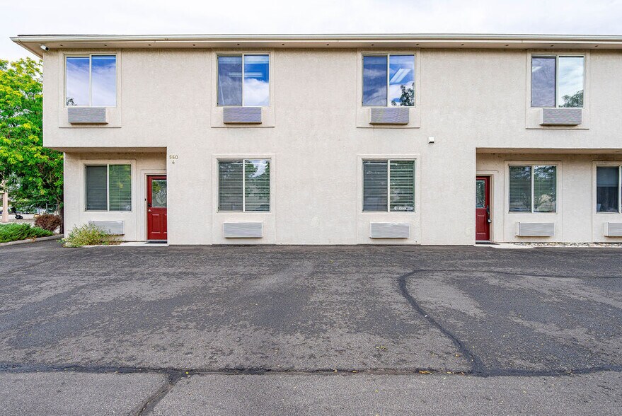 More Photos Of 560 S Commercial Dr, Grand Junction Light Distribution For Lease