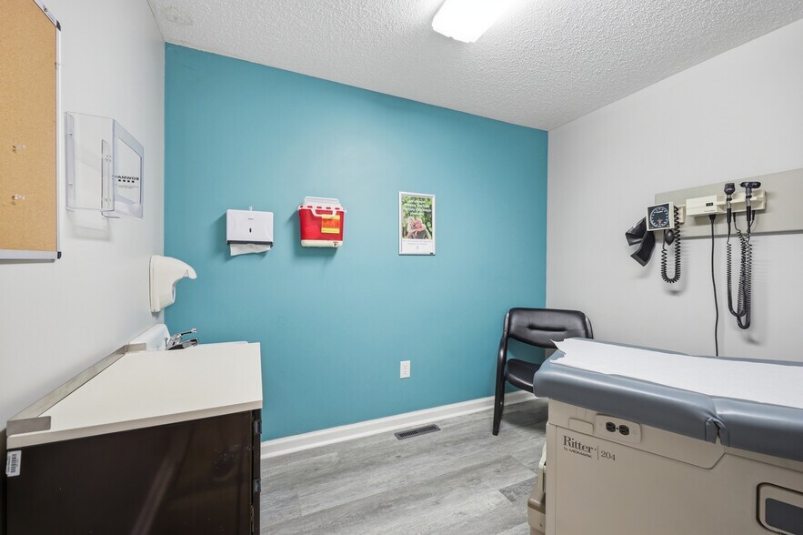 More Photos Of 501 N Main St, Robersonville Office For Sale