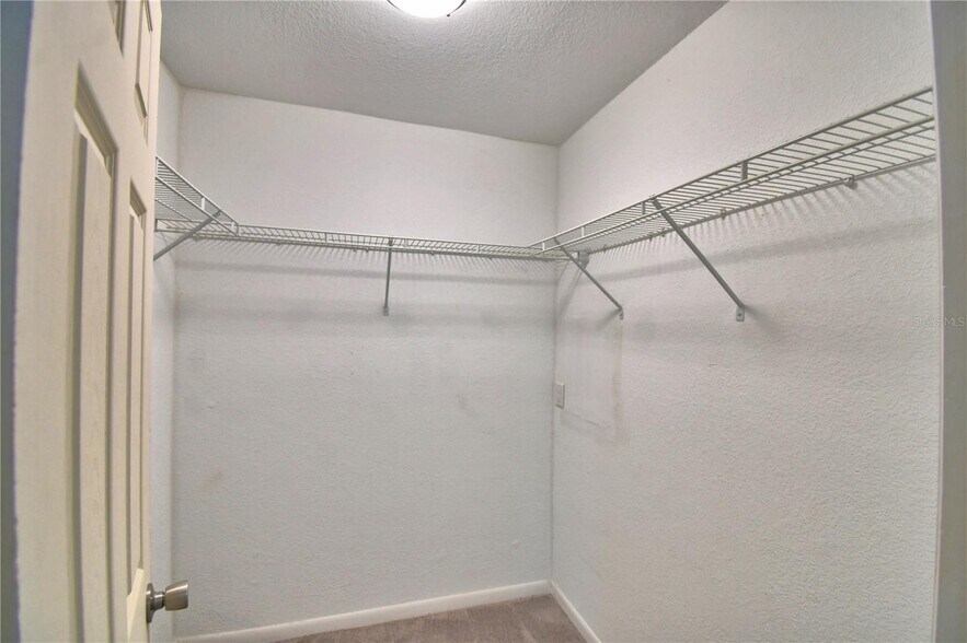 More Photos Of 208 Center St, Auburndale Office For Sale