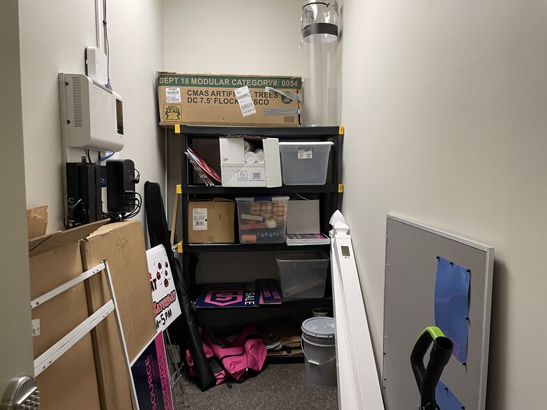 More Photos Of 6872 McCutcheon Rd, Chattanooga Storefront For Sale