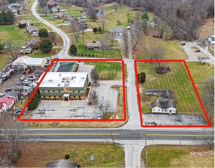 More Photos Of 7200 US-150, Greenville Office For Sale