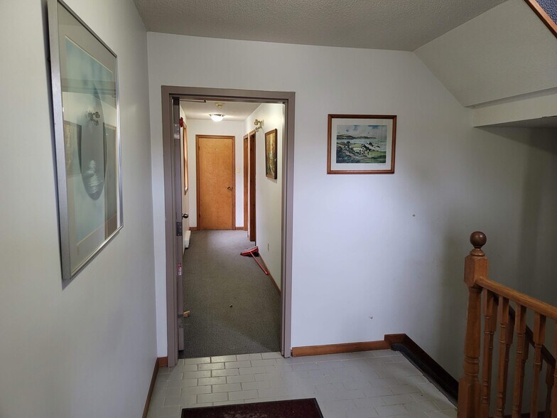 More Photos Of 71 Victoria St, Aurora Apartments For Sale