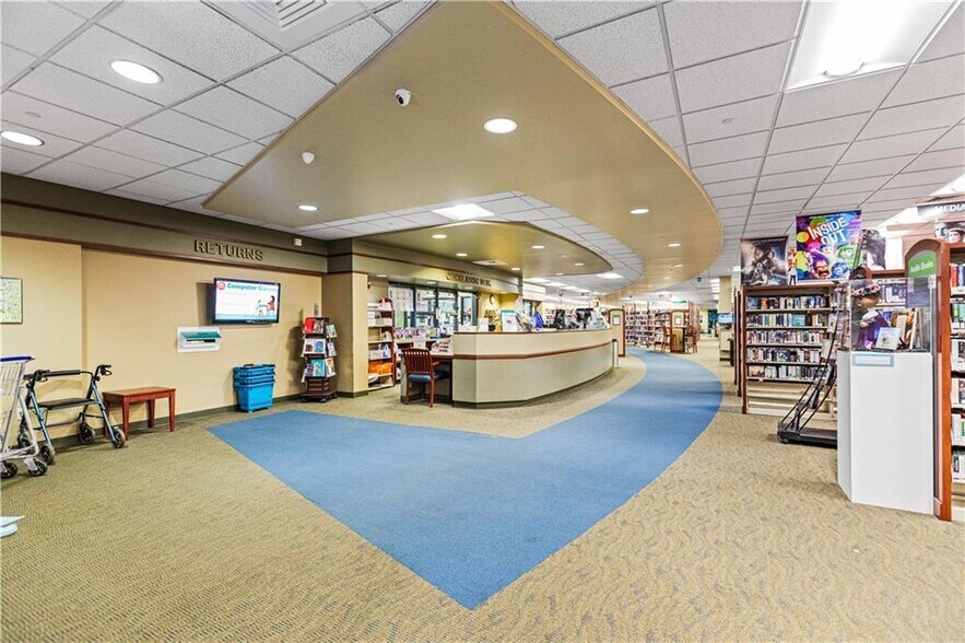 More Photos Of 1900 Belt hwy, Saint Joseph Department Store For Sale