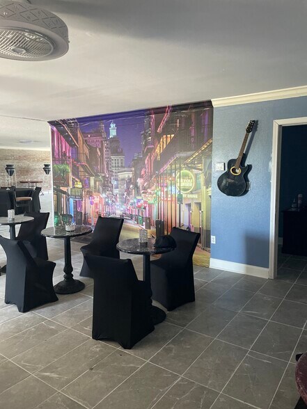 More Photos Of 4701 Downman Rd, New Orleans Bar For Lease