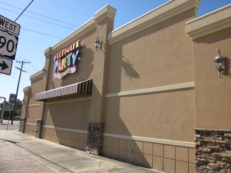 More Photos Of 311 S Range Ave, Denham Springs General Retail For Sale