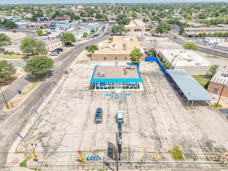 More Photos Of 2201 E 8th St, Odessa Office For Sale