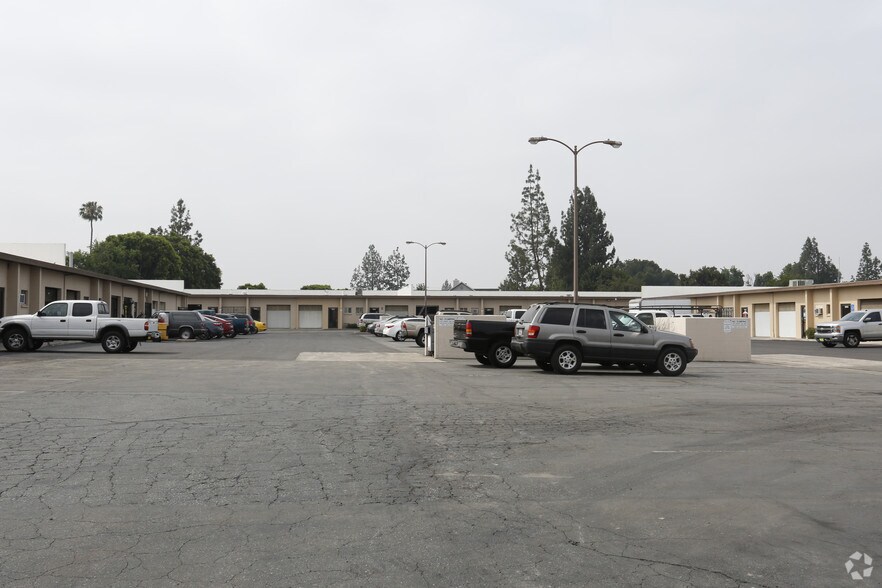 More Photos Of 1528 W Industrial Park St, Covina Warehouse For Lease