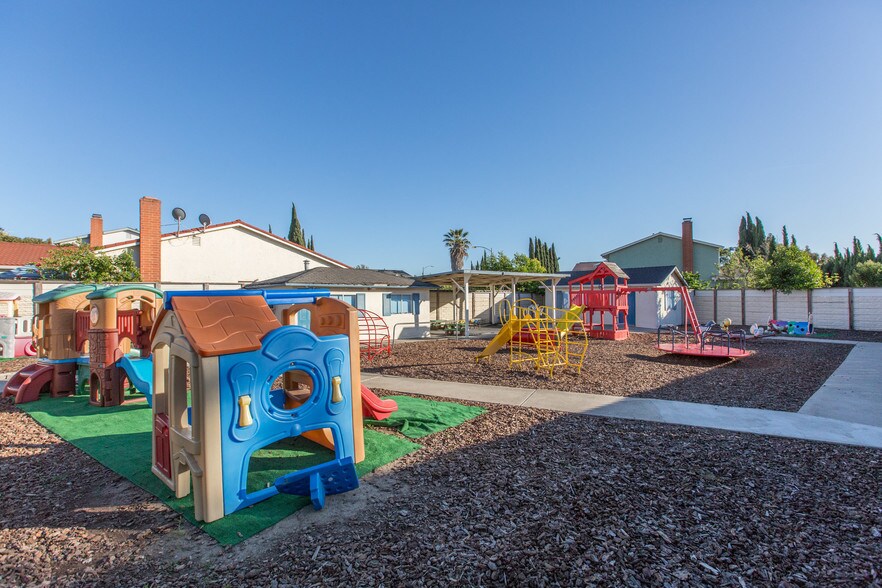 More Photos Of 1133 Piedmont Rd, San Jose Schools For Sale
