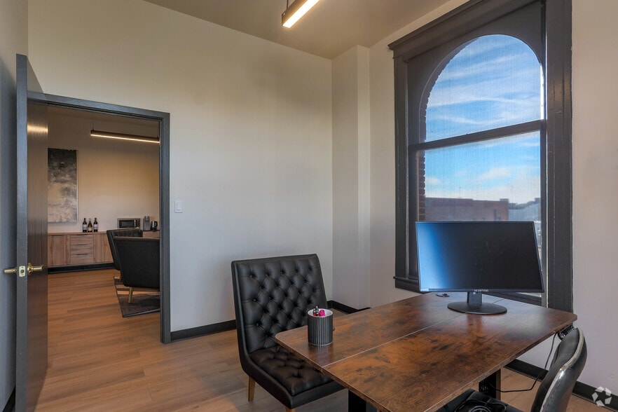 More Photos Of 2940 16th St, San Francisco Loft Creative Space For Lease