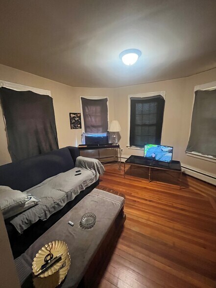 More Photos Of 41 Yale Ave, Providence Apartments For Sale