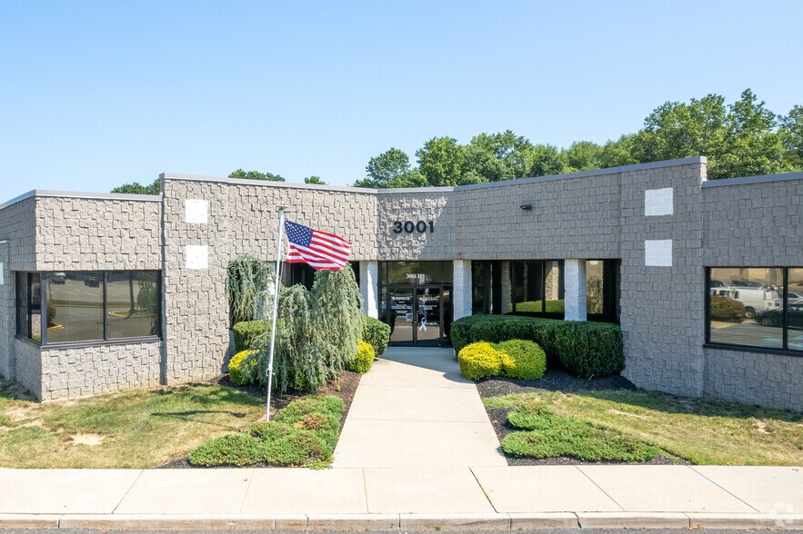 More Photos Of 3001 Irwin Rd, Mount Laurel Light Distribution For Lease