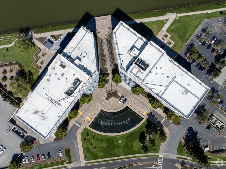 More Photos Of 255 Shoreline Dr, Redwood City Office For Lease