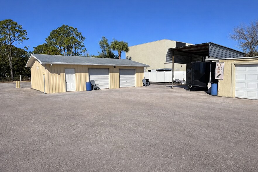 Primary Photo Of 2045 Gunn Hwy, Odessa Auto Repair For Lease