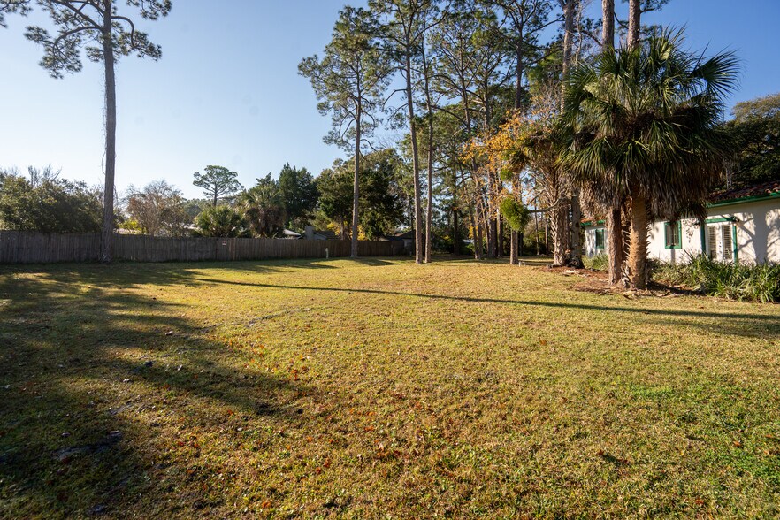 More Photos Of 49 Shores Blvd, Saint Augustine Office For Sale