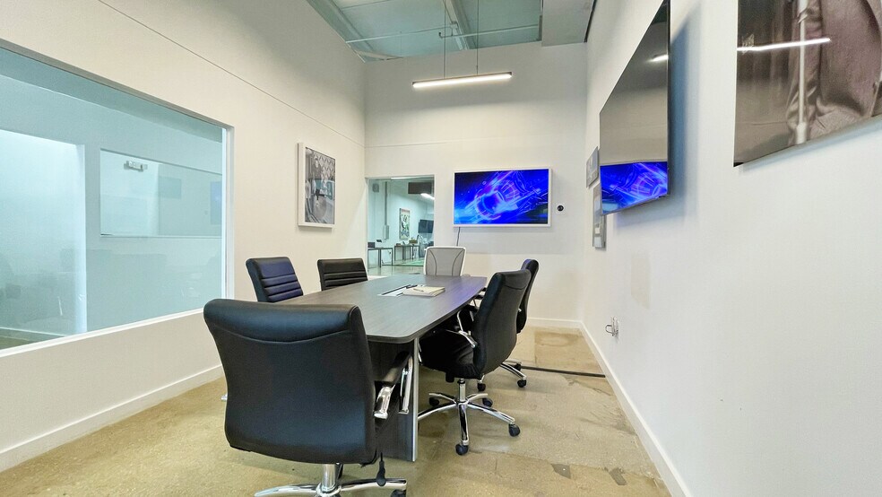 More Photos Of 7201-7275 NE 4th Ave, Miami Showroom For Lease