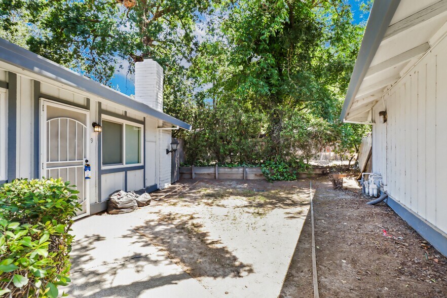 More Photos Of 2316 Villanova Cir, Sacramento Apartments For Sale