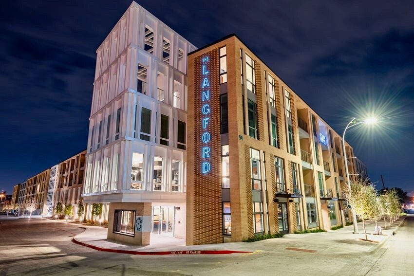 More Photos Of 2330 Langford St, Dallas Storefront For Sale