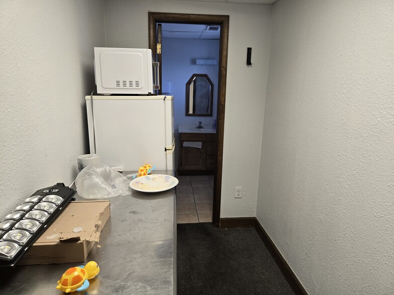 More Photos Of 6755 E 72nd Ave, Commerce City Medical For Sale