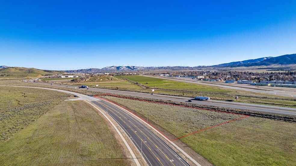 More Photos Of Challenger Dr, Tehachapi Land For Sale