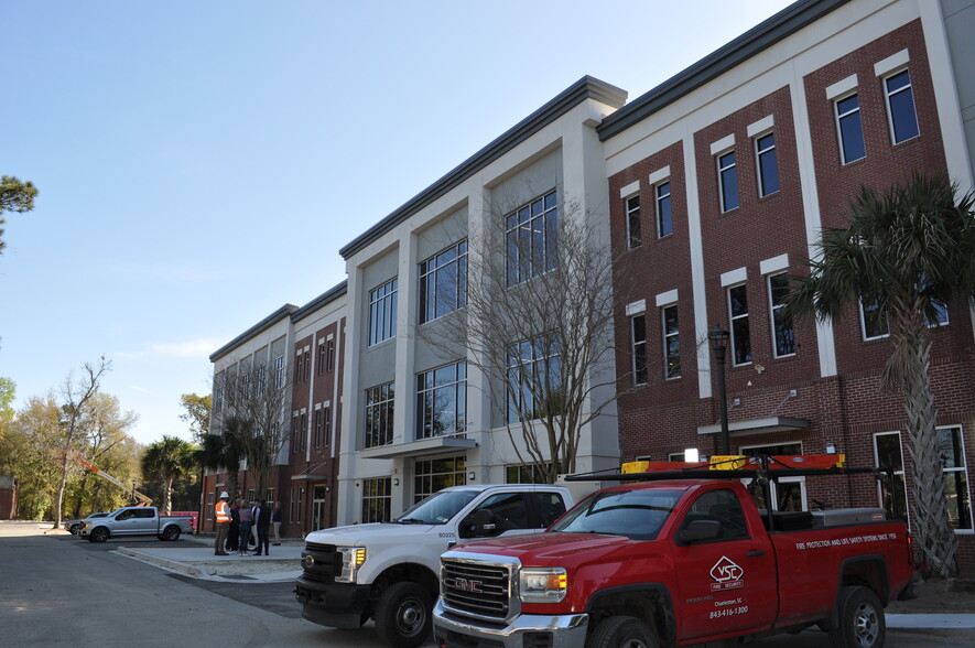 More Photos Of 1200 Innovation Way, Mount Pleasant Medical For Lease