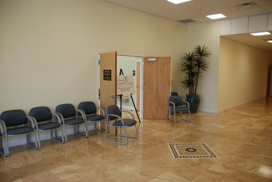 More Photos Of 19621 Cochran Blvd, Port Charlotte Medical For Lease