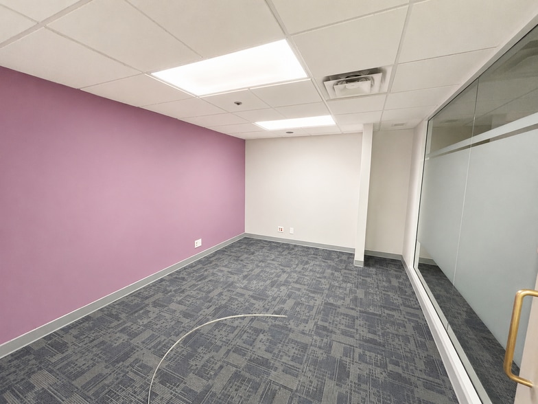 More Photos Of 7633 50th St, Edmonton Office For Lease