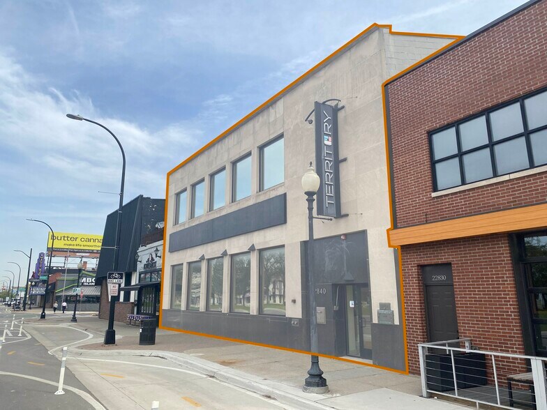 More Photos Of 22840 Woodward Ave, Ferndale Storefront Retail Office For Lease