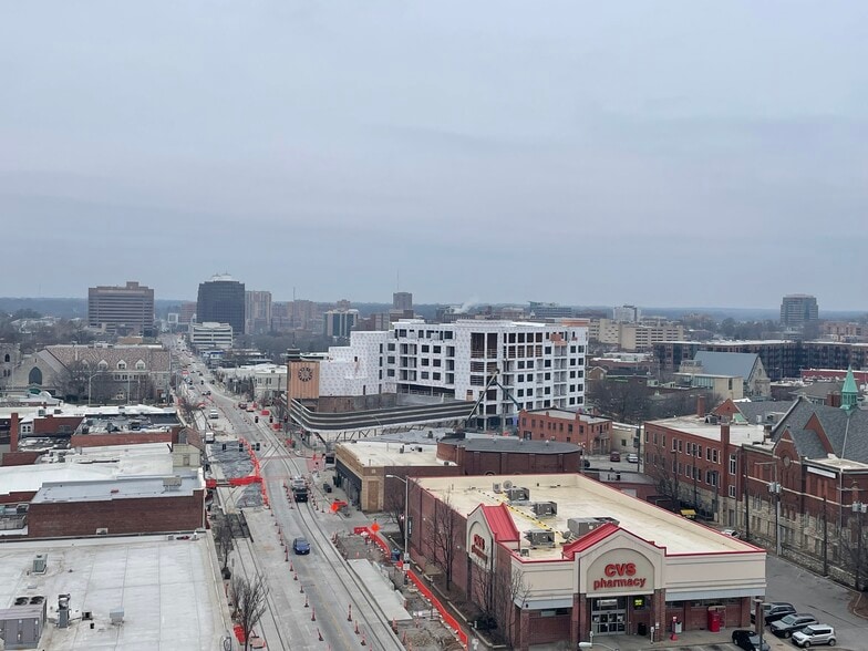 More Photos Of 3829-3835 Main St, Kansas City Apartments For Lease