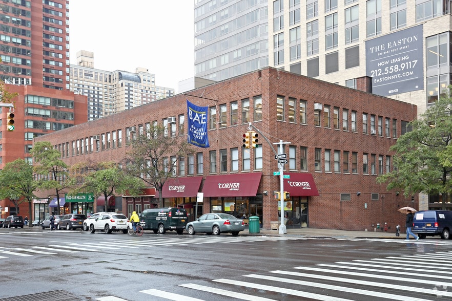 More Photos Of 1645-1659 Third Ave, New York Office For Lease