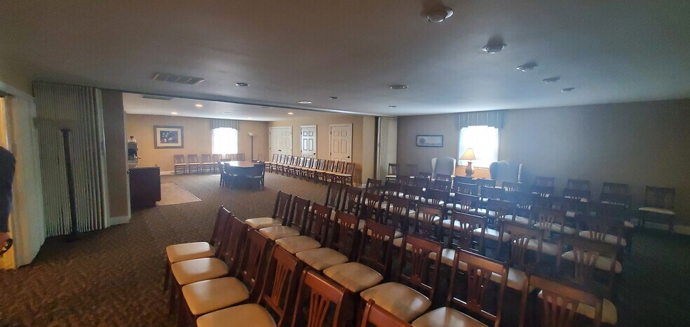 More Photos Of 302 W Corunna Ave, Corunna Office For Sale