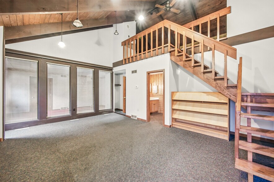 More Photos Of 2000 Green St, Farrell Medical For Lease