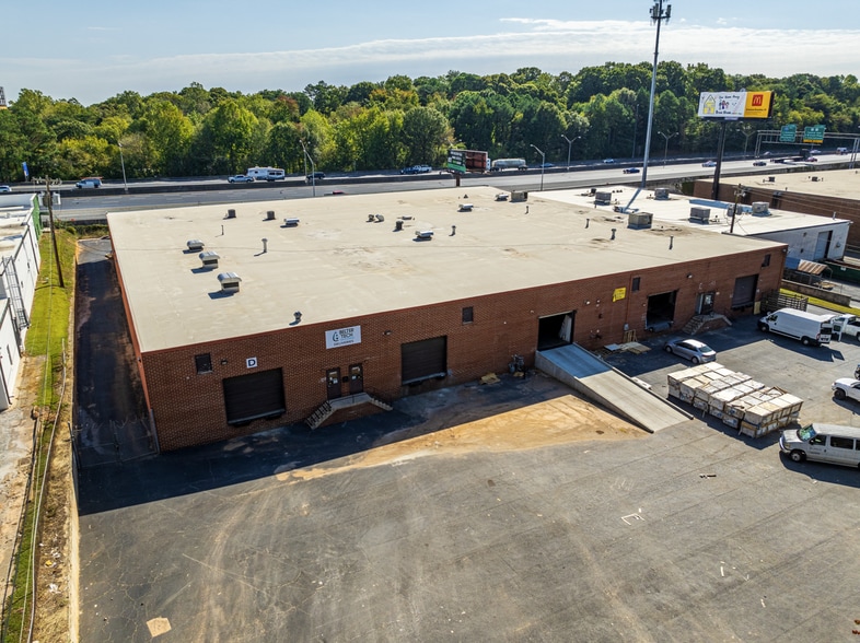 More Photos Of 3020 Commerce Way, Hapeville Warehouse For Lease