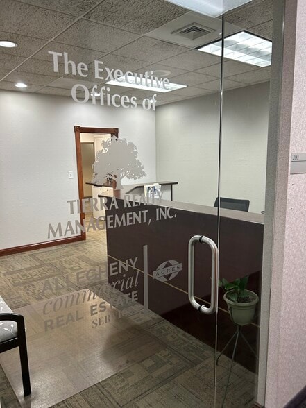 More Photos Of 101 Bradford Rd, Wexford Medical For Lease