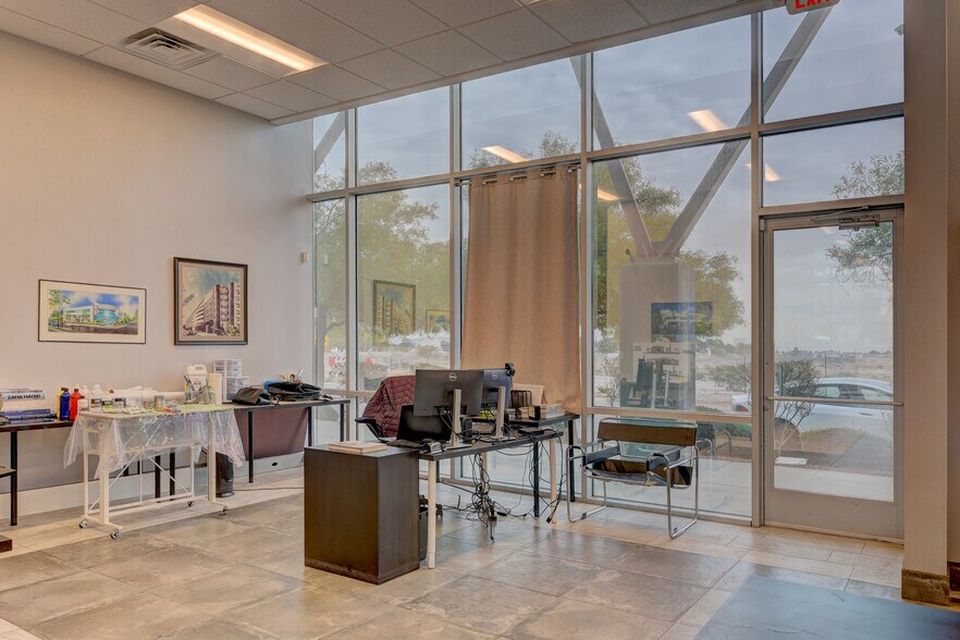 More Photos Of 6807 Ponderosa Way, Las Vegas Office For Lease