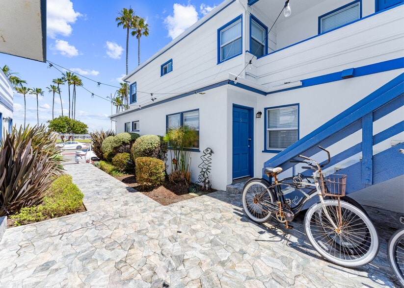 More Photos Of 1701-1703 W Balboa Blvd, Newport Beach Apartments For Sale