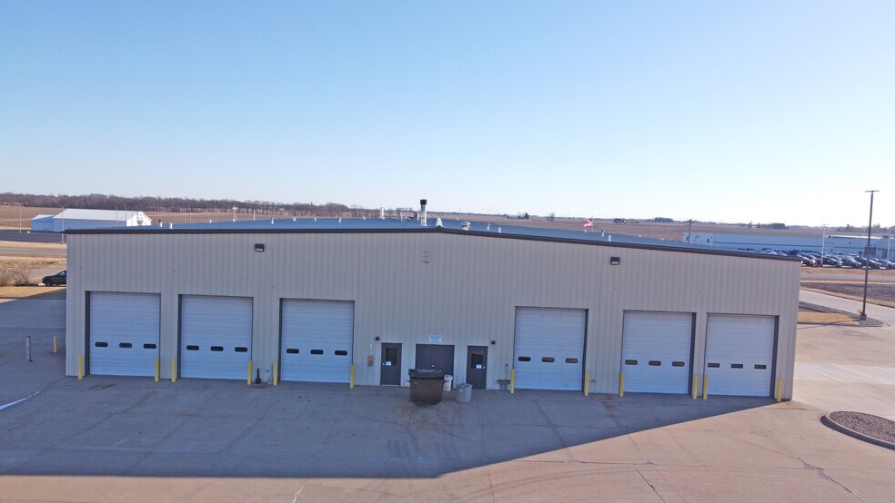 More Photos Of 1065 W Center St, Eureka Warehouse For Sale