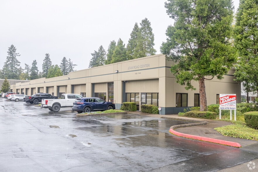 Primary Photo Of 5805-5835 Jean Rd, Lake Oswego Flex For Lease