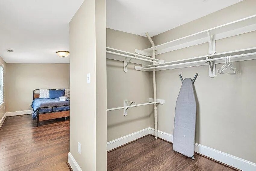 More Photos Of 4090 Old Town Rd, Huntingtown Flex For Sale