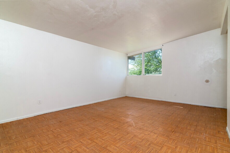 More Photos Of 505 N Williams, Mesa Apartments For Sale